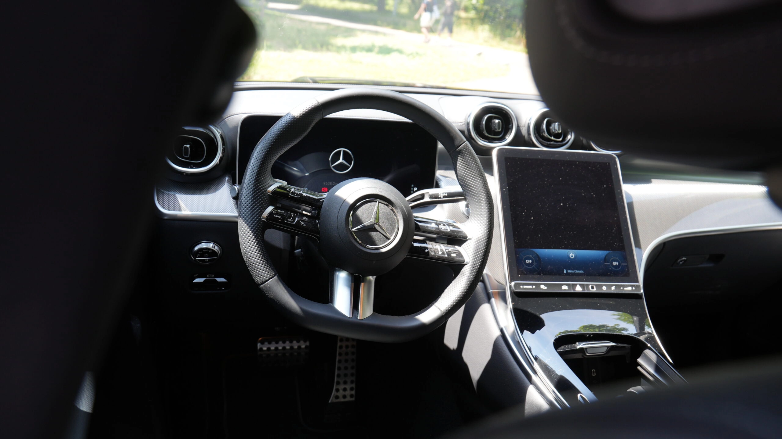 PRC-Mercedes-GLC-220-d-Coupé-AMG-Line-Interior PRC-Mercedes-GLC-220-d Interior